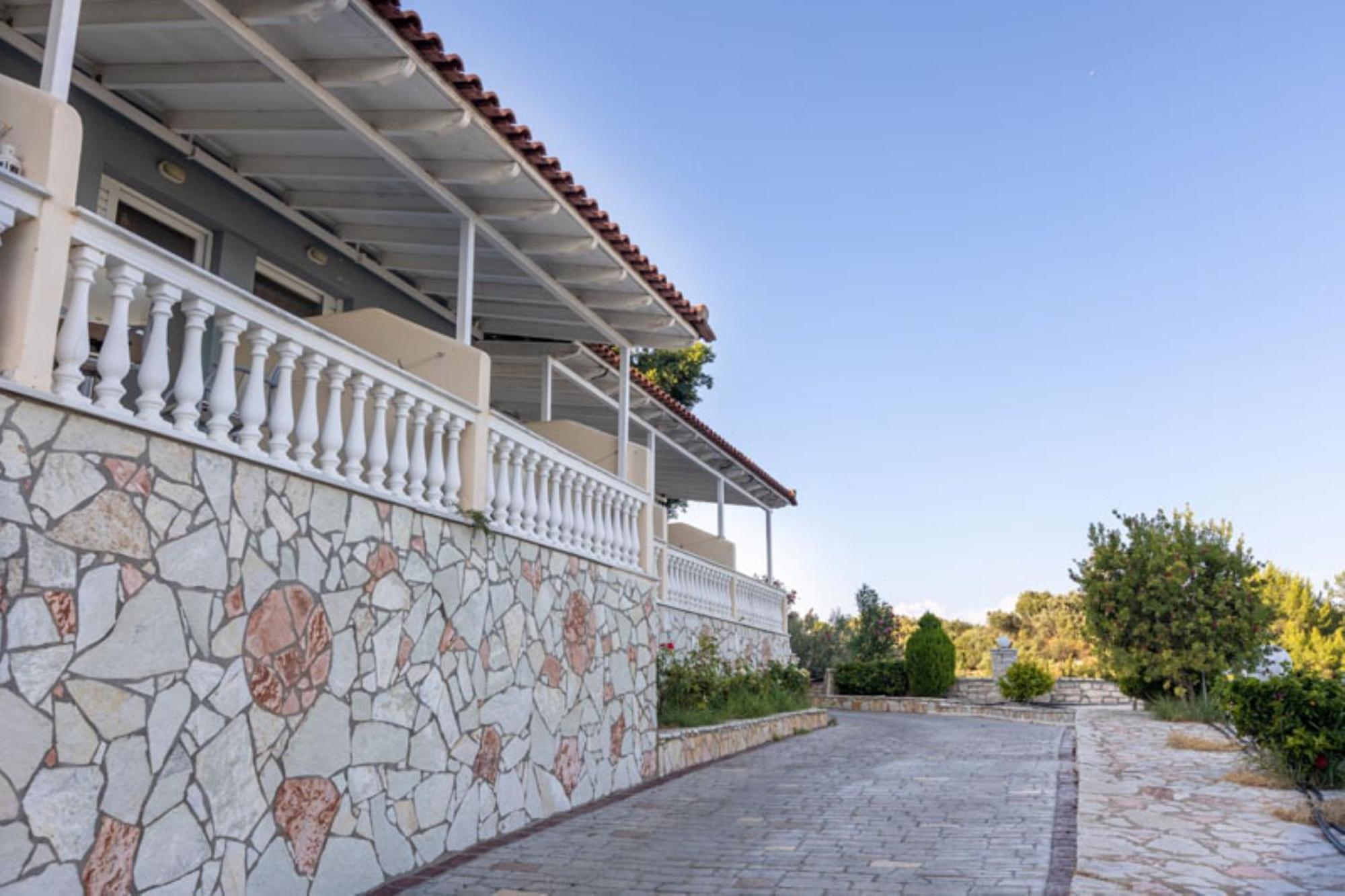 Pansion Koroni L'Antic Hotel Exterior photo